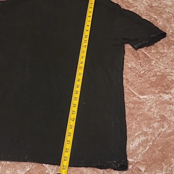 Affliction Men's Large Black V Neck Shirt - Picture 7 of 7